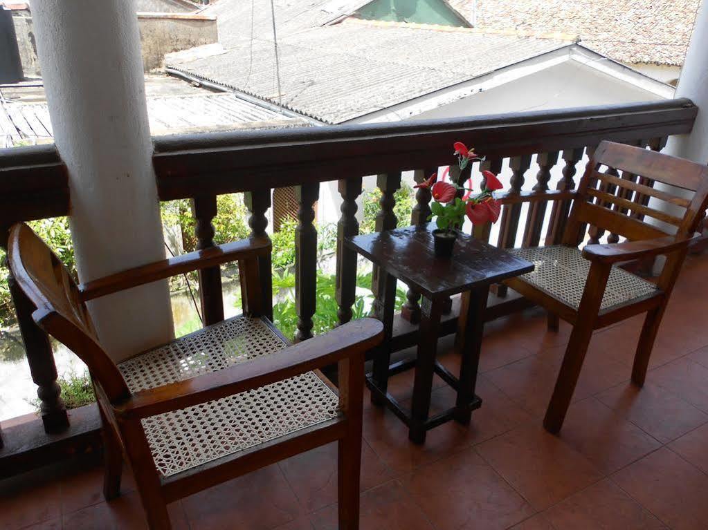 Wijenayake'S - Beach Haven Guest House - Galle Fort エクステリア 写真