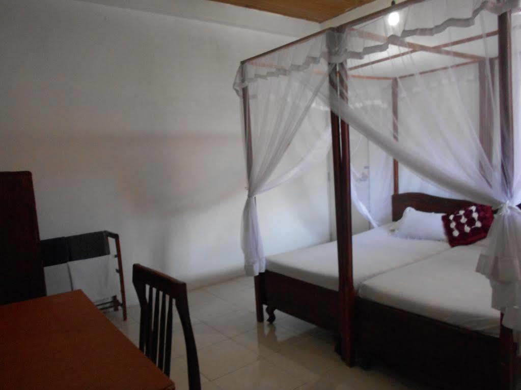 Wijenayake'S - Beach Haven Guest House - Galle Fort エクステリア 写真